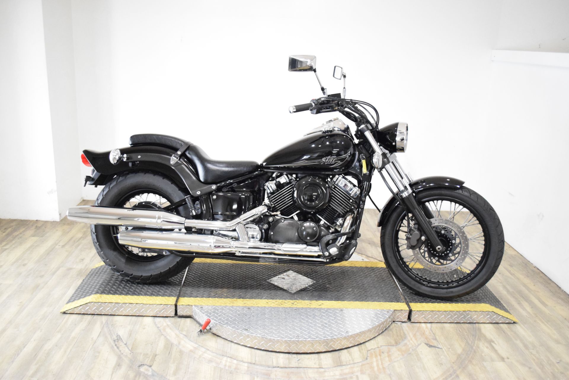 2015 Yamaha V Star 650 Custom in Wauconda, Illinois - Photo 1