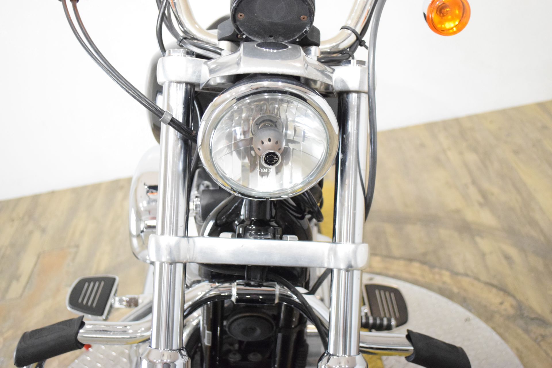 2014 Harley-Davidson Sportster® SuperLow® in Wauconda, Illinois - Photo 12