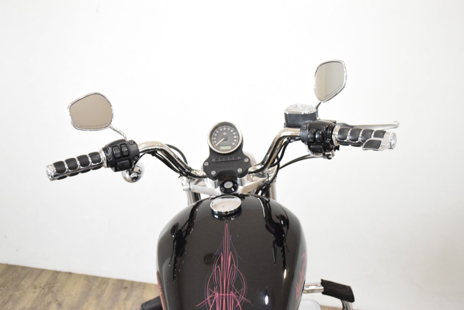 2014 Harley-Davidson Sportster® SuperLow® in Wauconda, Illinois - Photo 27