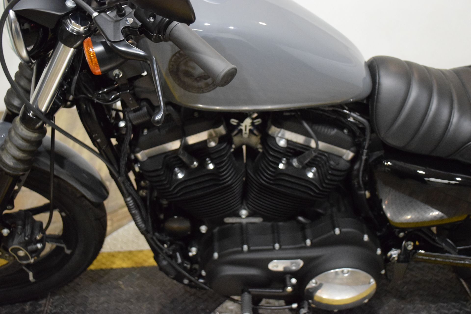 2022 Harley-Davidson Iron 883™ in Wauconda, Illinois - Photo 18