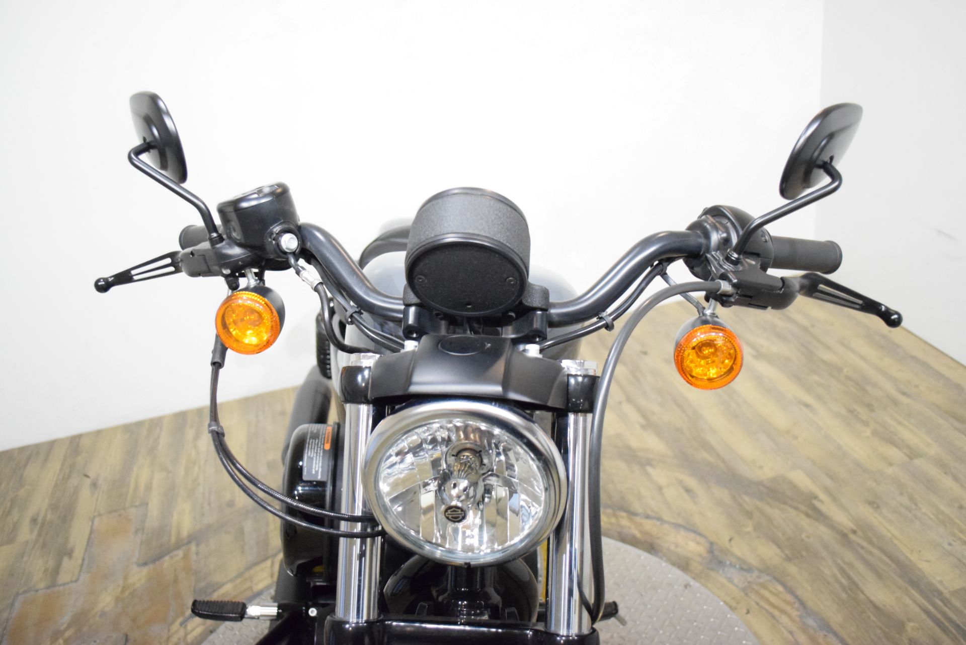 2022 Harley-Davidson Iron 883™ in Wauconda, Illinois - Photo 13