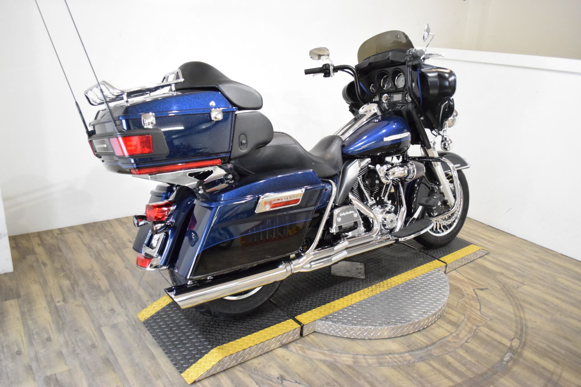 2013 Harley-Davidson Electra Glide® Ultra Limited in Wauconda, Illinois - Photo 9