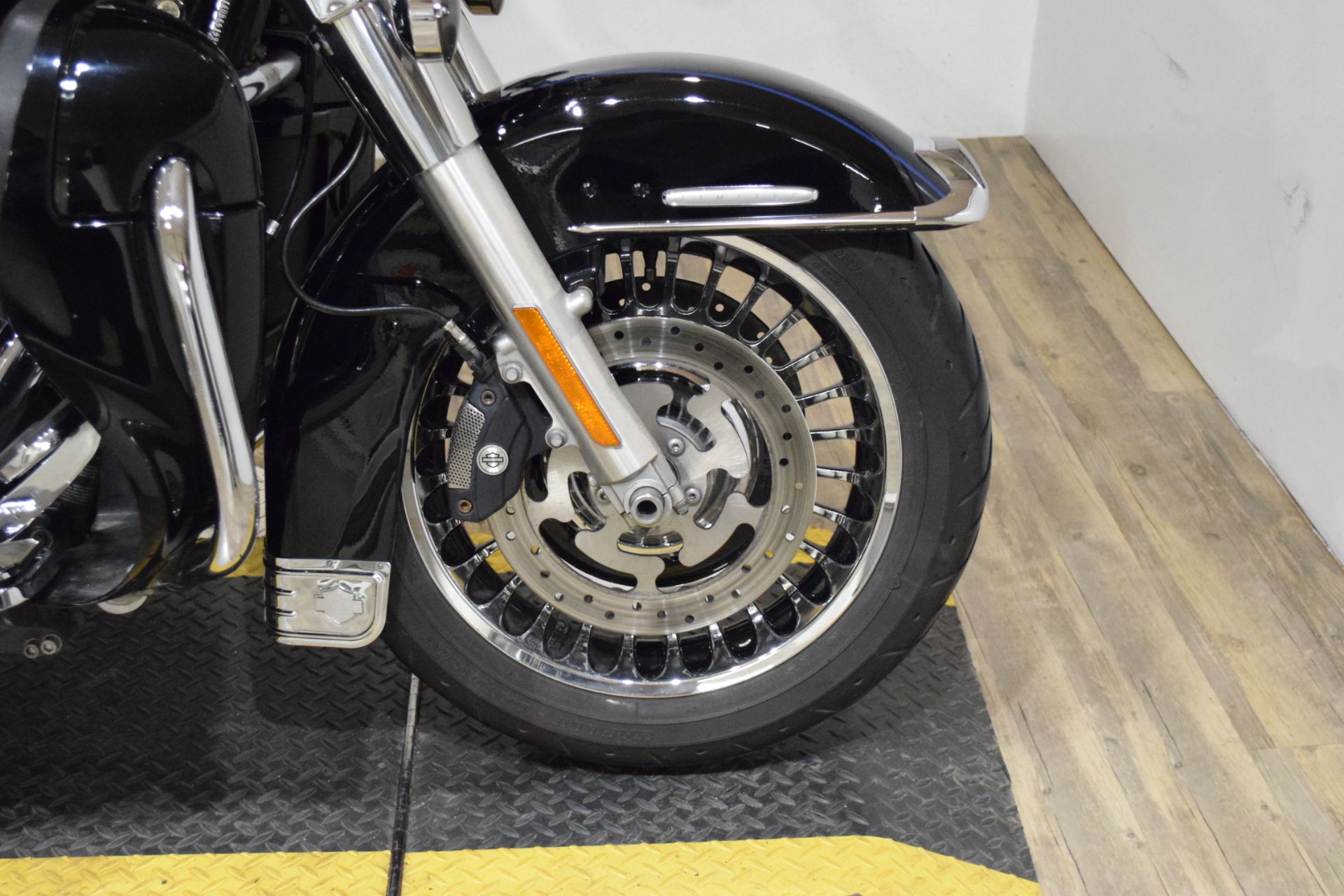 2013 Harley-Davidson Electra Glide® Ultra Limited in Wauconda, Illinois - Photo 2