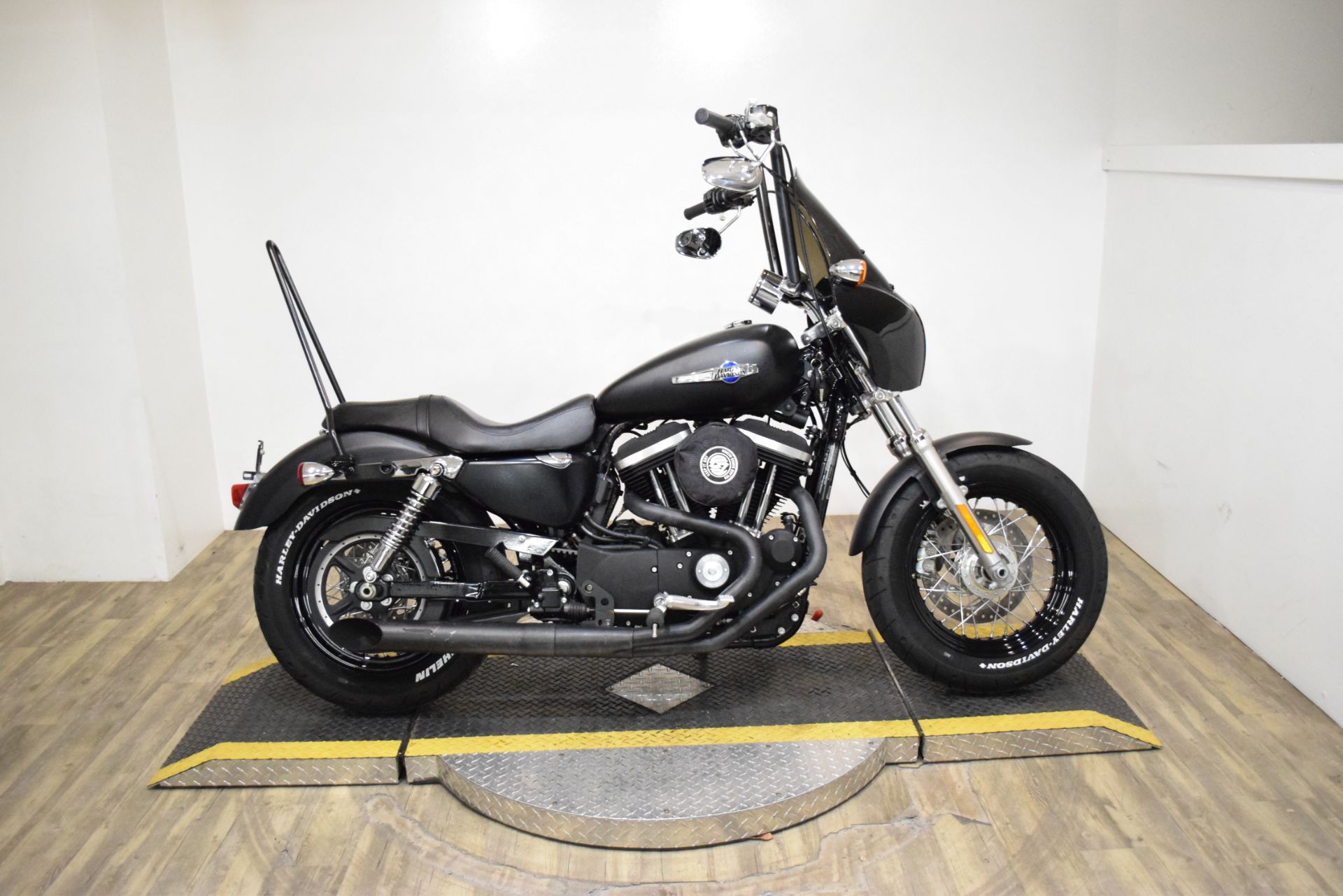 2014 Harley-Davidson 1200 Custom in Wauconda, Illinois - Photo 1
