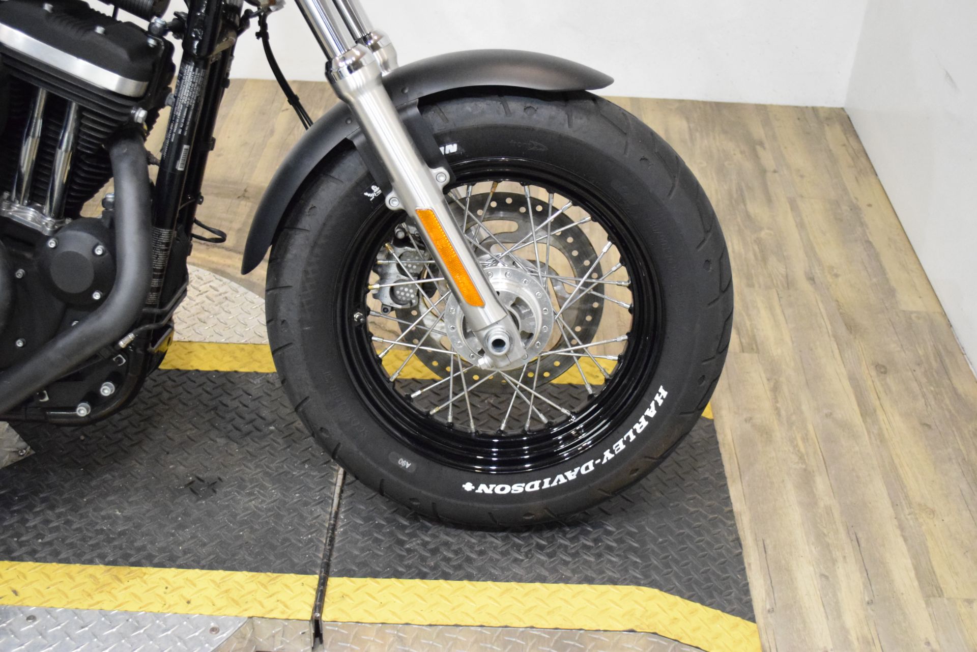 2014 Harley-Davidson 1200 Custom in Wauconda, Illinois - Photo 2