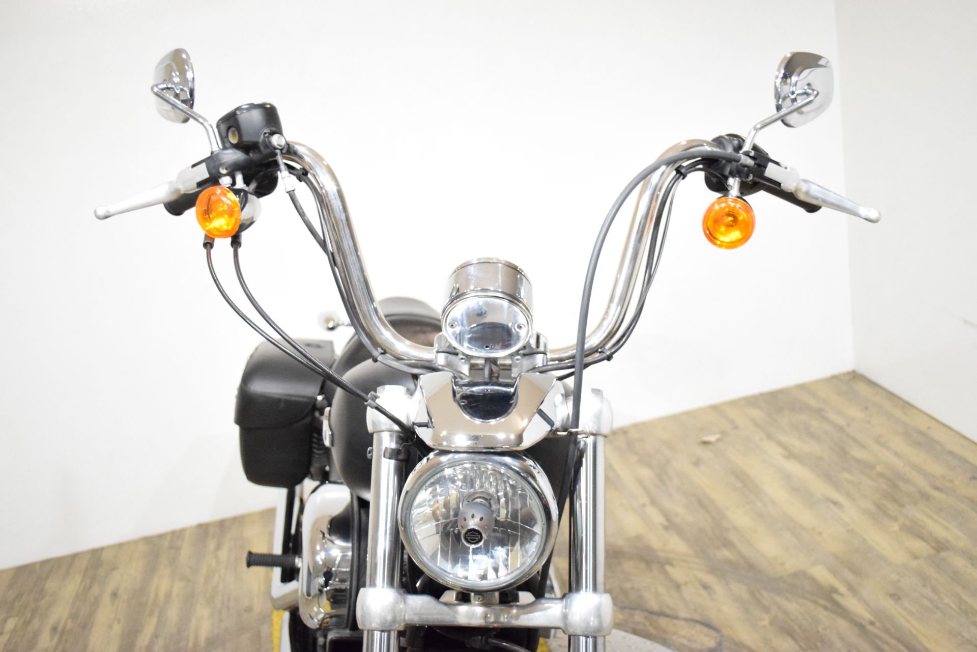 2014 Harley-Davidson 1200 Custom in Wauconda, Illinois - Photo 13