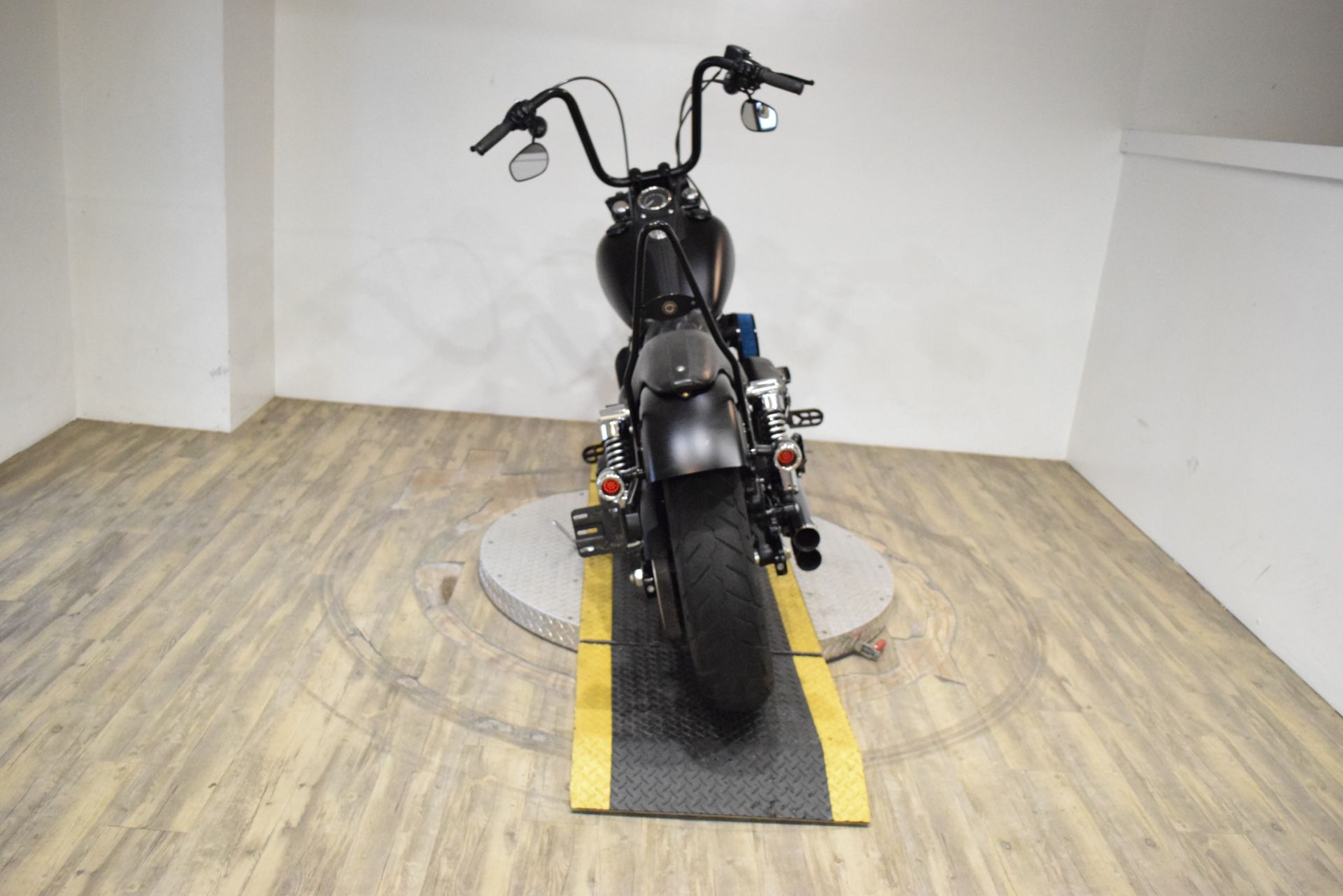2014 Harley-Davidson Dyna® Street Bob® in Wauconda, Illinois - Photo 23