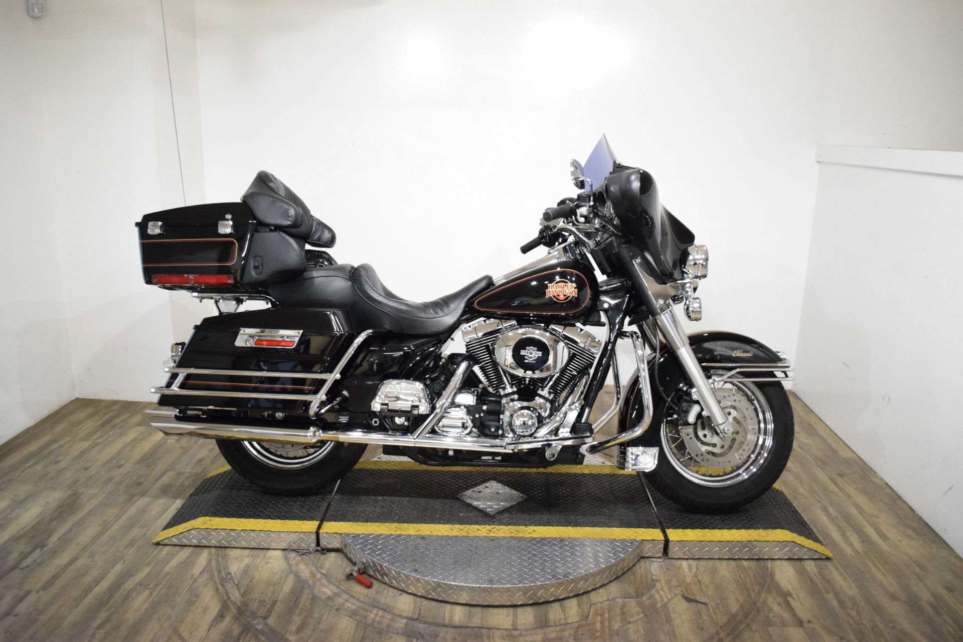 2000 Harley-Davidson FLHTC/FLHTCI Electra Glide® Classic in Wauconda, Illinois - Photo 1