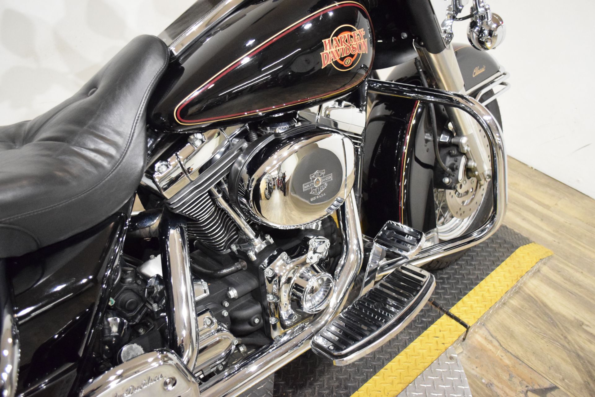 2000 Harley-Davidson FLHTC/FLHTCI Electra Glide® Classic in Wauconda, Illinois - Photo 6