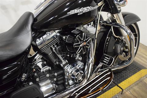 2016 Harley-Davidson Street Glide® Special in Wauconda, Illinois - Photo 6