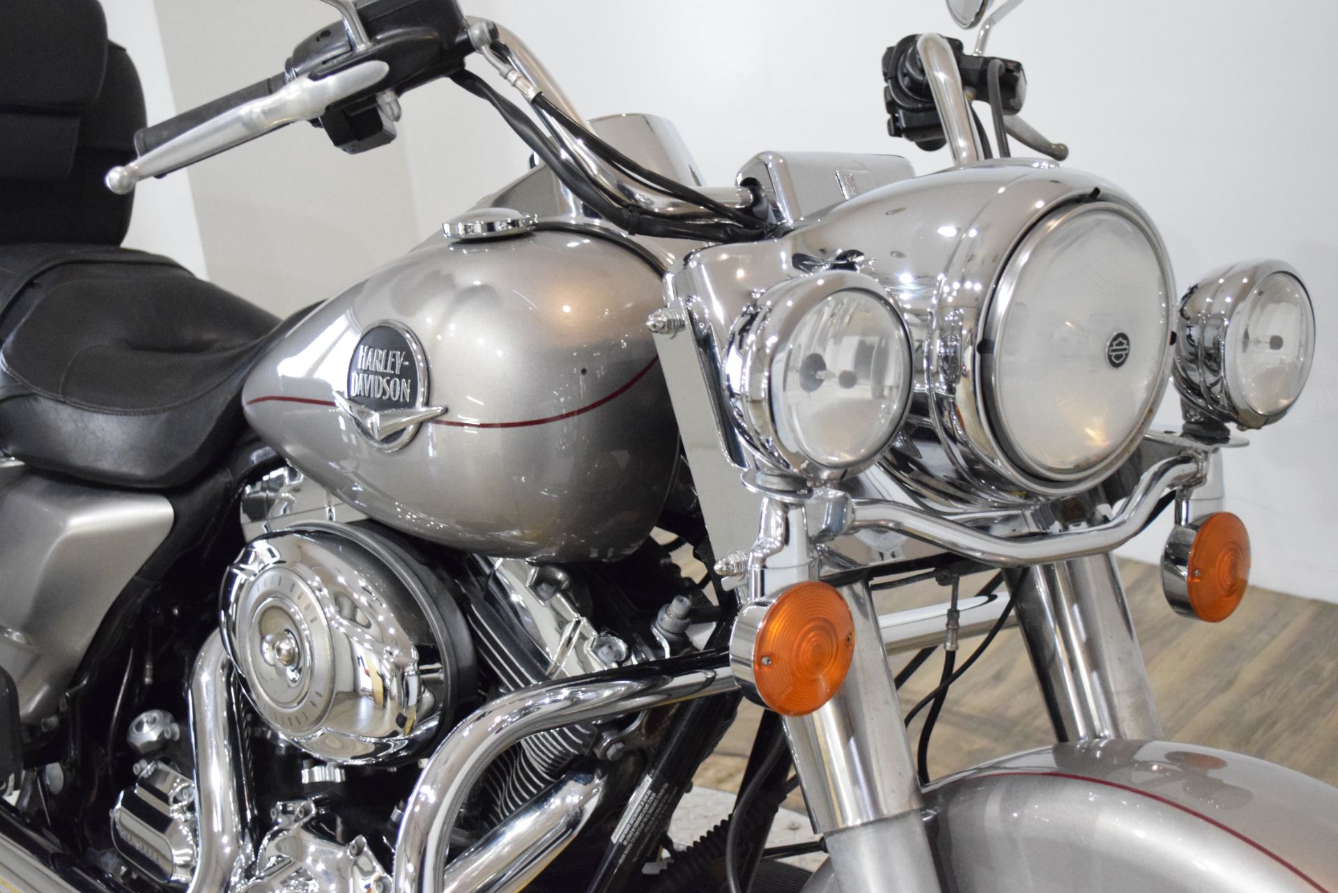 2009 Harley-Davidson Road King® Classic in Wauconda, Illinois - Photo 3