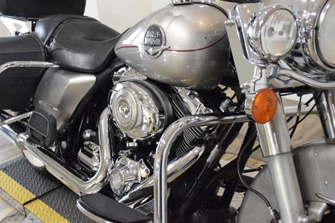 2009 Harley-Davidson Road King® Classic in Wauconda, Illinois - Photo 4