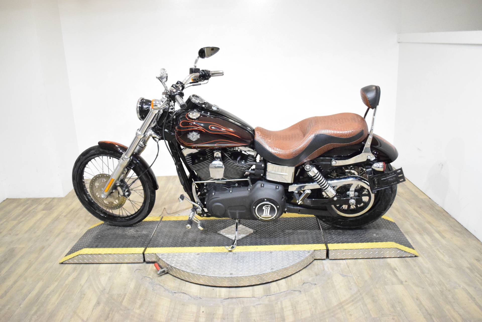 2014 Harley-Davidson Dyna® Wide Glide® in Wauconda, Illinois - Photo 15