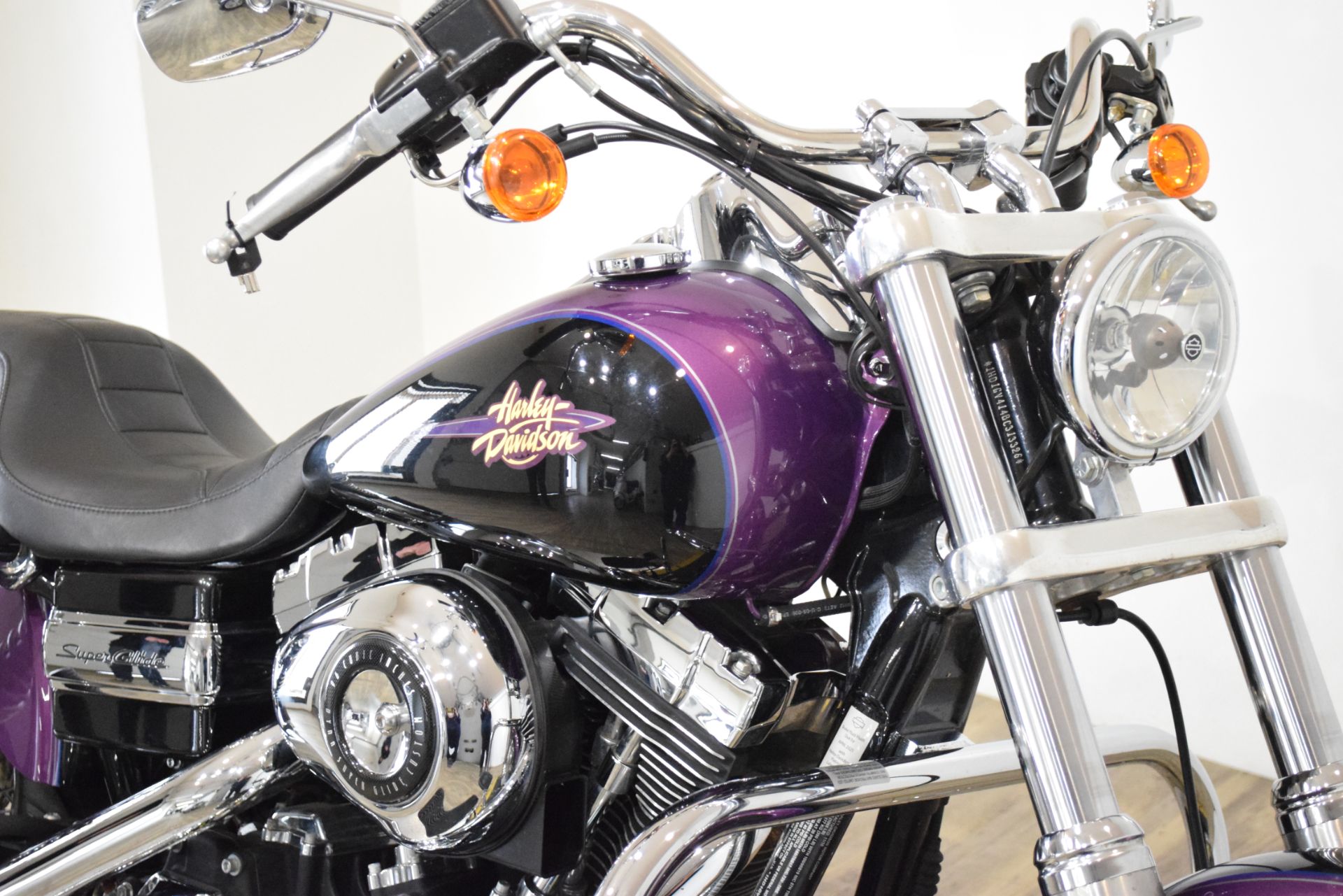 2011 Harley-Davidson Dyna® Super Glide® Custom in Wauconda, Illinois - Photo 3