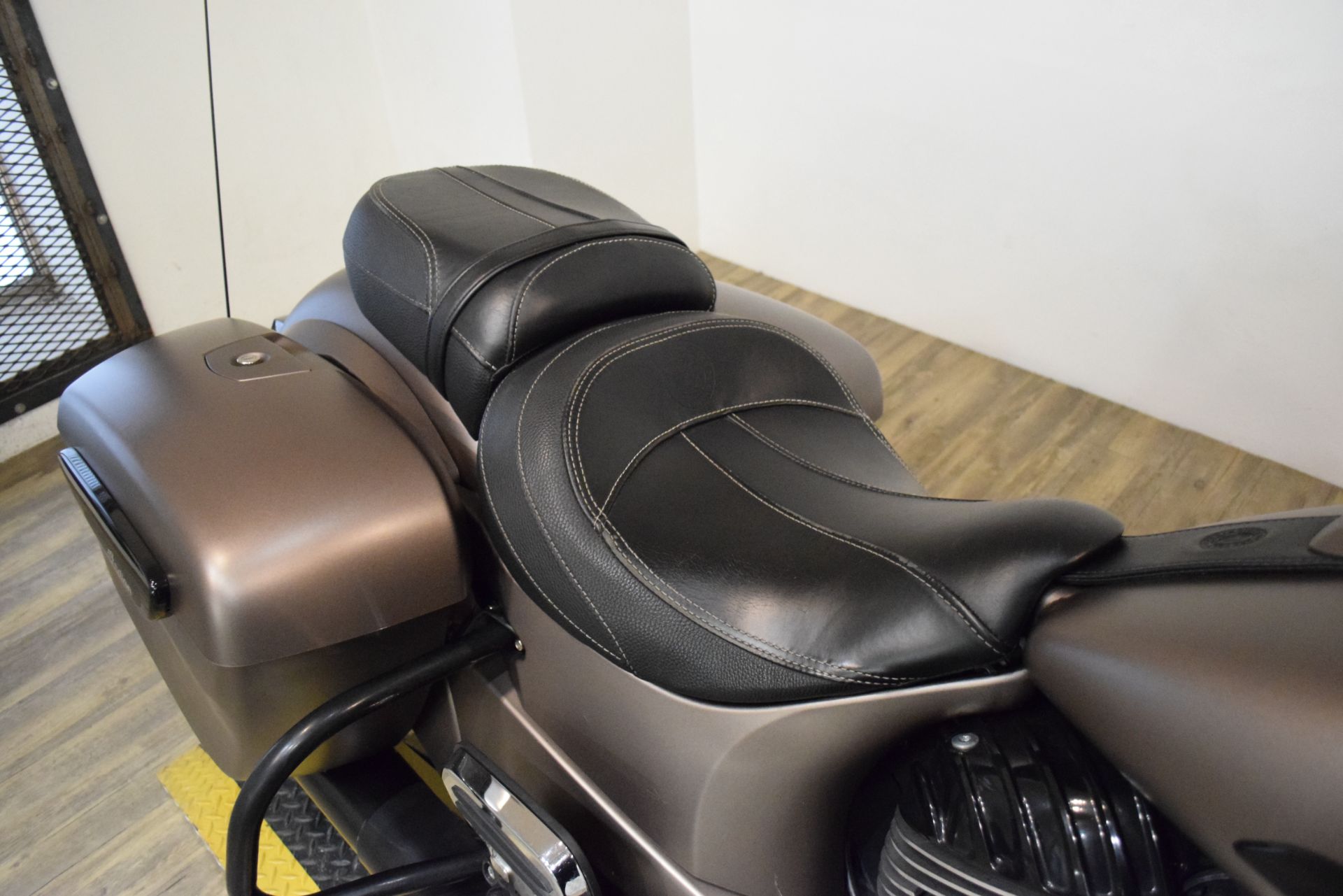 2019 Indian Motorcycle Chieftain® Dark Horse® ABS in Wauconda, Illinois - Photo 5