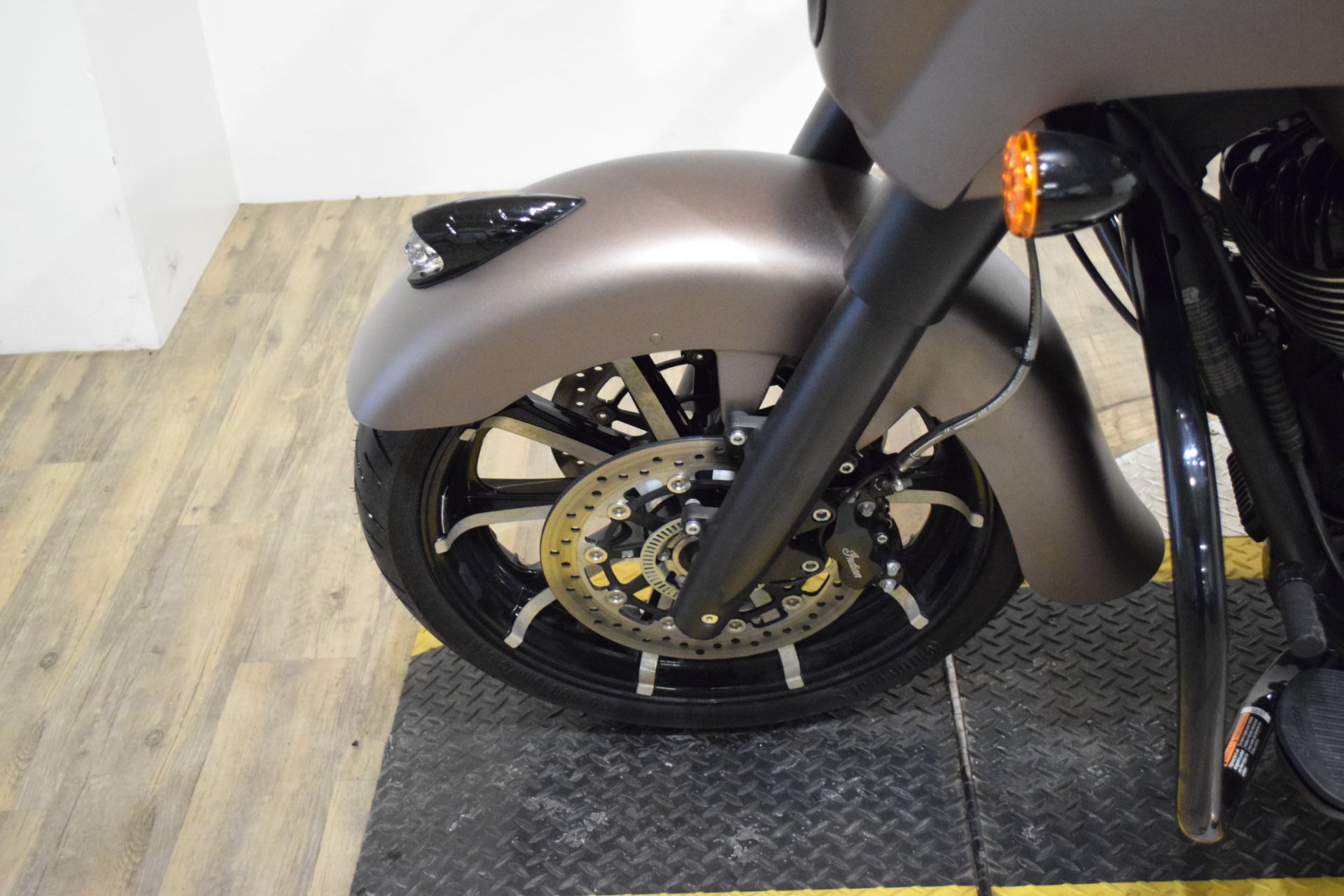 2019 Indian Motorcycle Chieftain® Dark Horse® ABS in Wauconda, Illinois - Photo 21