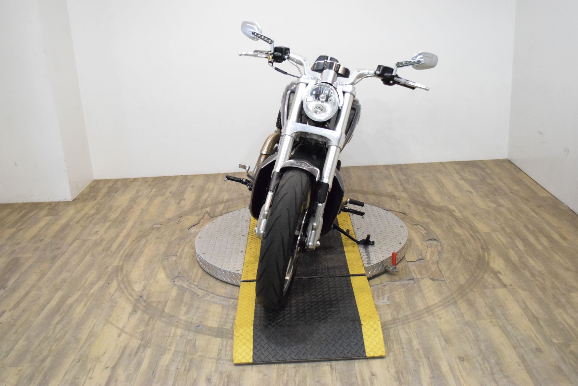 2014 Harley-Davidson V-Rod Muscle® in Wauconda, Illinois - Photo 10