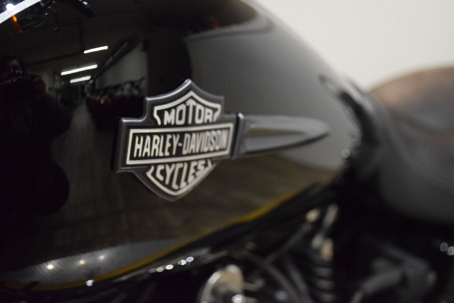 2011 Harley-Davidson Dyna® Wide Glide® in Wauconda, Illinois - Photo 20