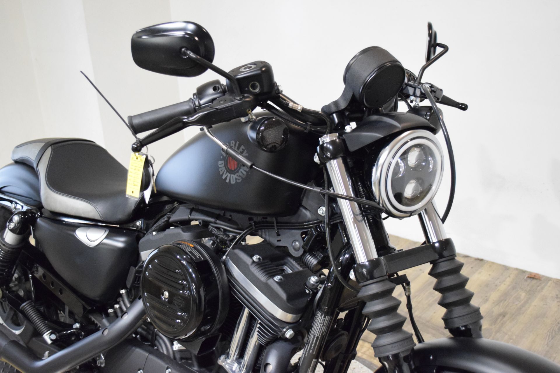 2022 Harley-Davidson Iron 883™ in Wauconda, Illinois - Photo 3