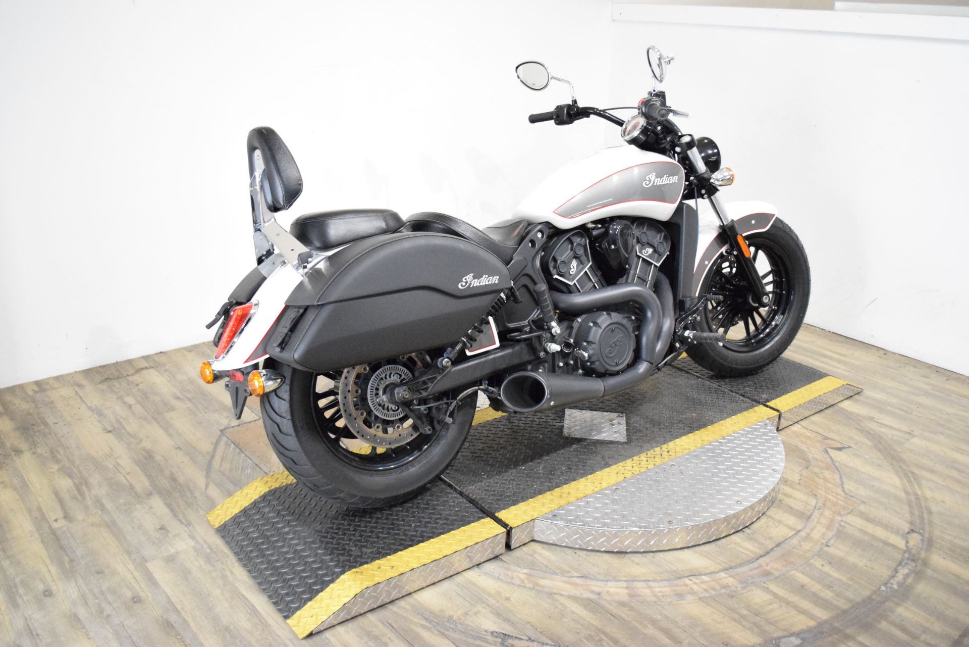 2020 Indian Motorcycle Scout® Sixty ABS in Wauconda, Illinois - Photo 9