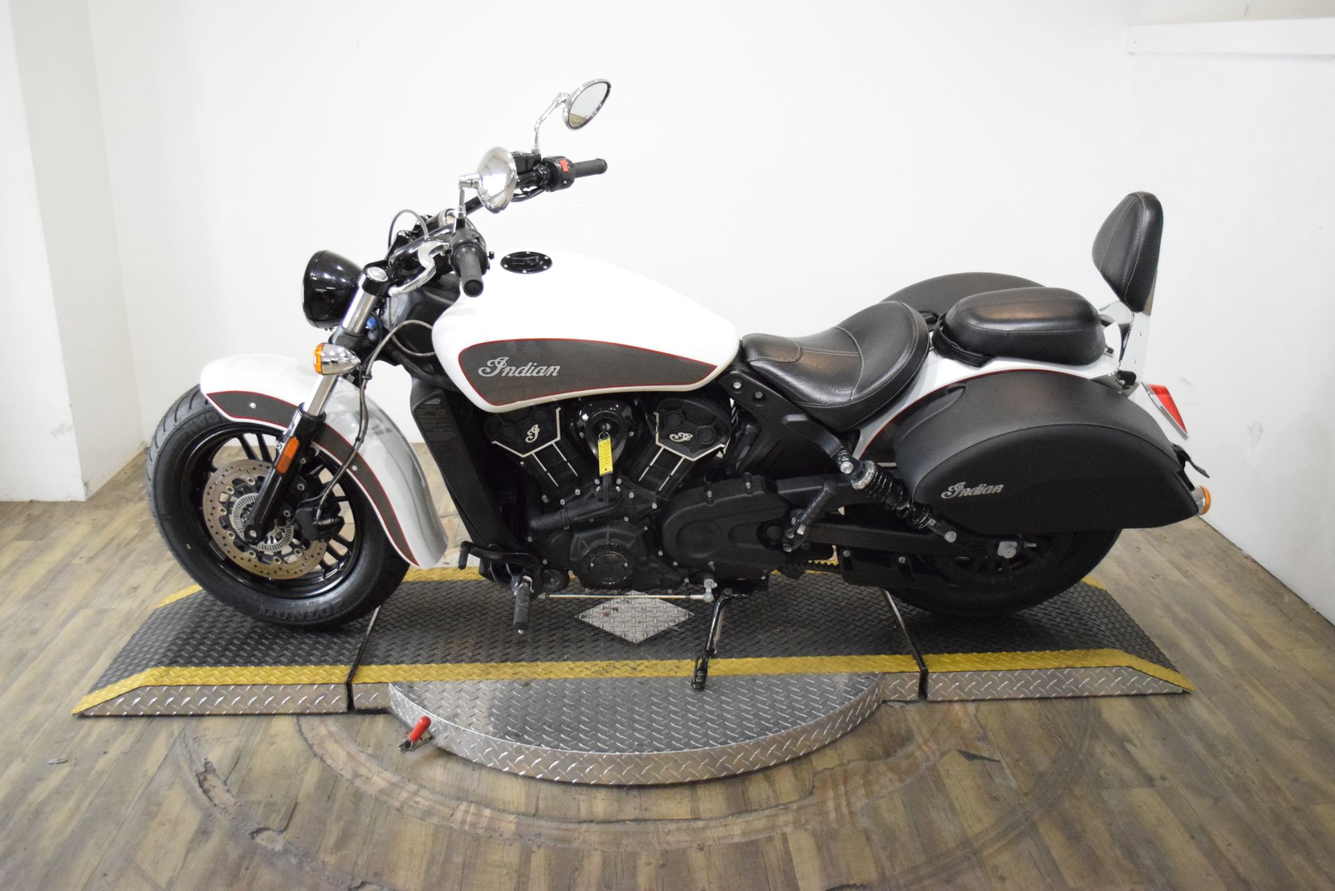 2020 Indian Motorcycle Scout® Sixty ABS in Wauconda, Illinois - Photo 15