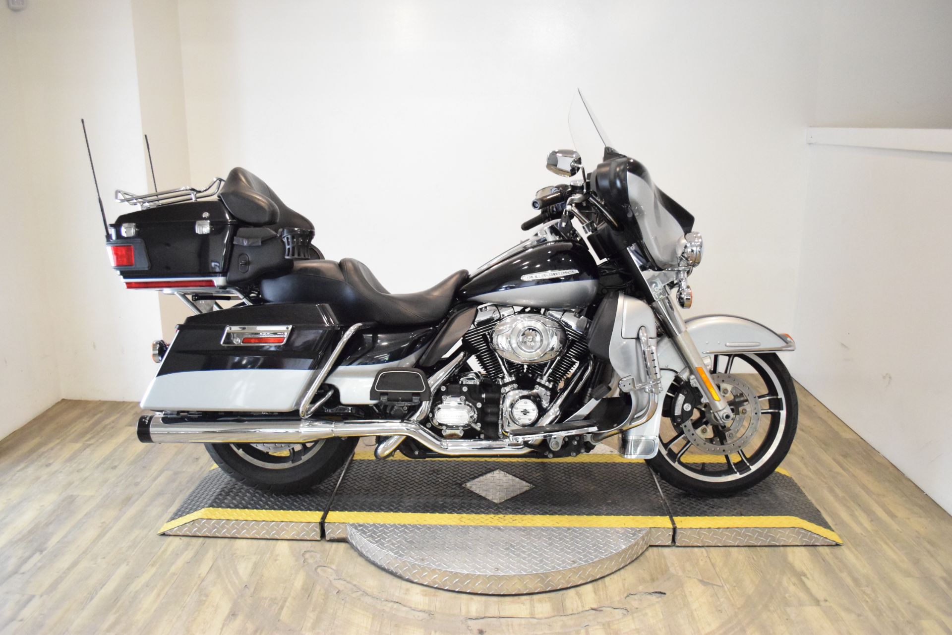 2012 Harley-Davidson Electra Glide® Ultra Limited in Wauconda, Illinois - Photo 1