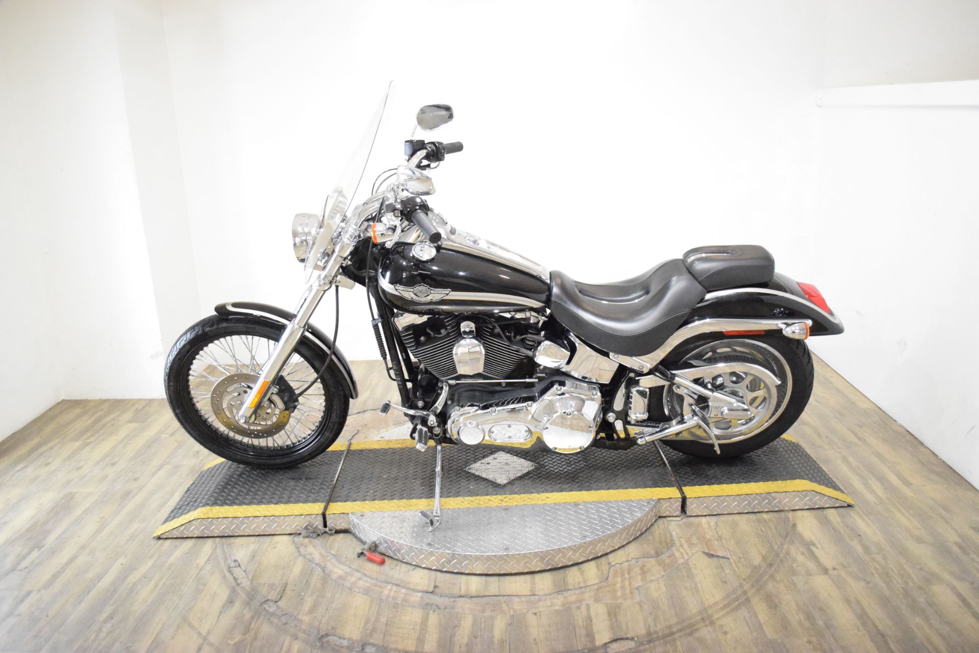 2003 Harley-Davidson FXSTD/FXSTDI Softail®  Deuce™ in Wauconda, Illinois - Photo 15