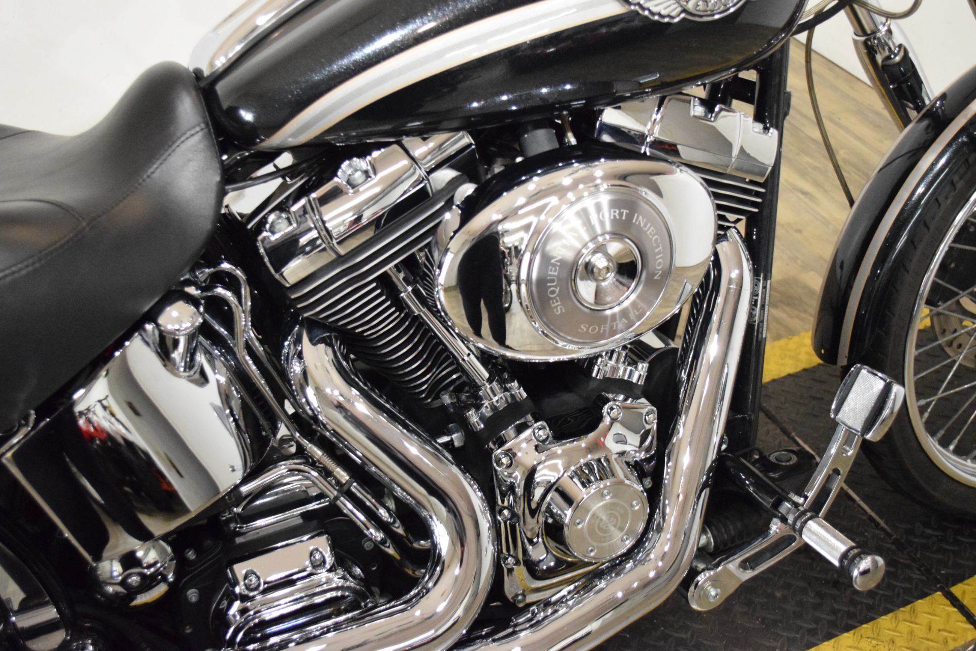 2003 Harley-Davidson FXSTD/FXSTDI Softail®  Deuce™ in Wauconda, Illinois - Photo 6
