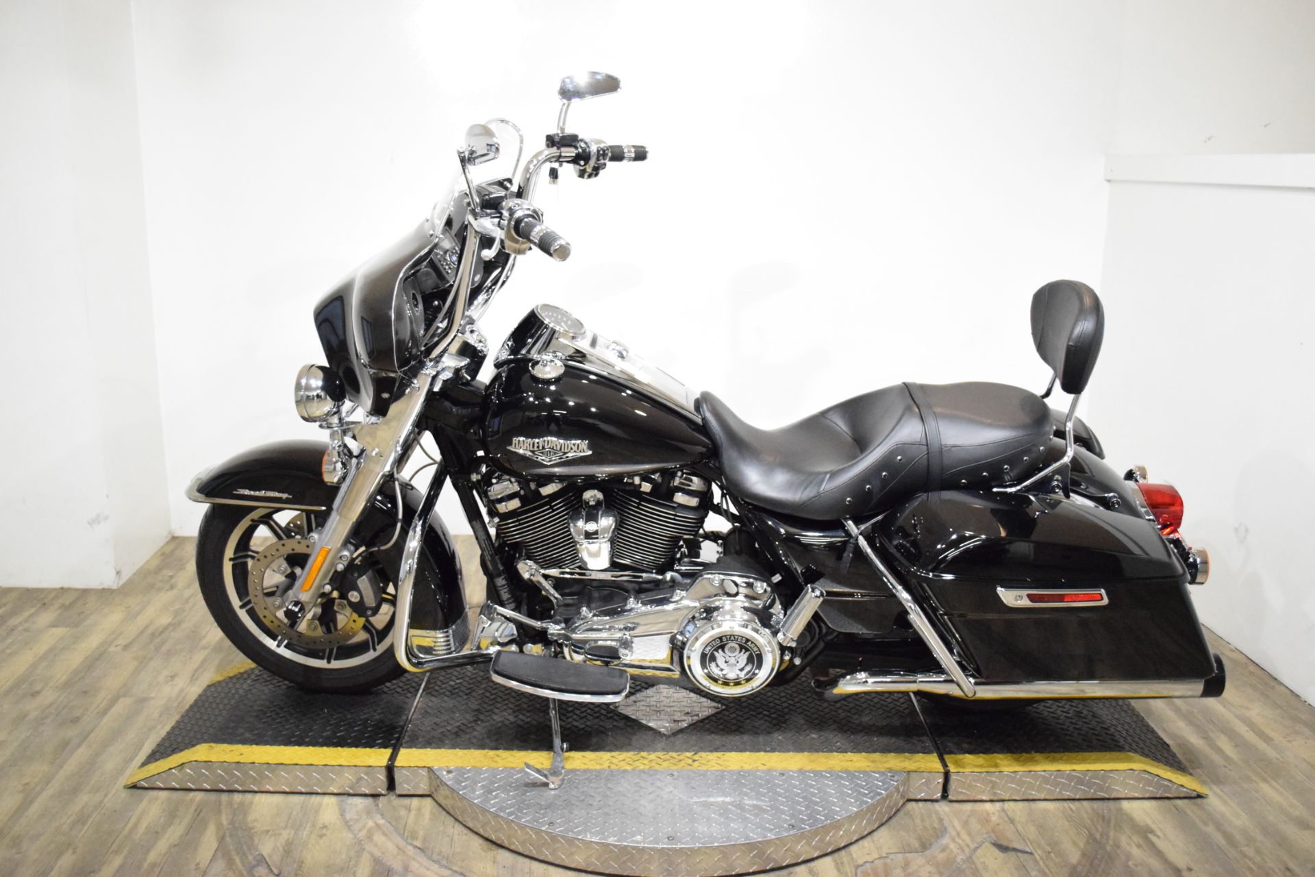 2019 Harley-Davidson Road King® in Wauconda, Illinois - Photo 15