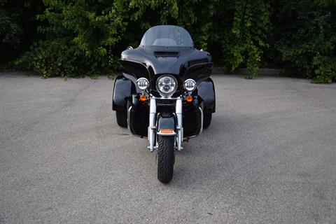 2017 Harley-Davidson Tri Glide® Ultra in Wauconda, Illinois - Photo 10