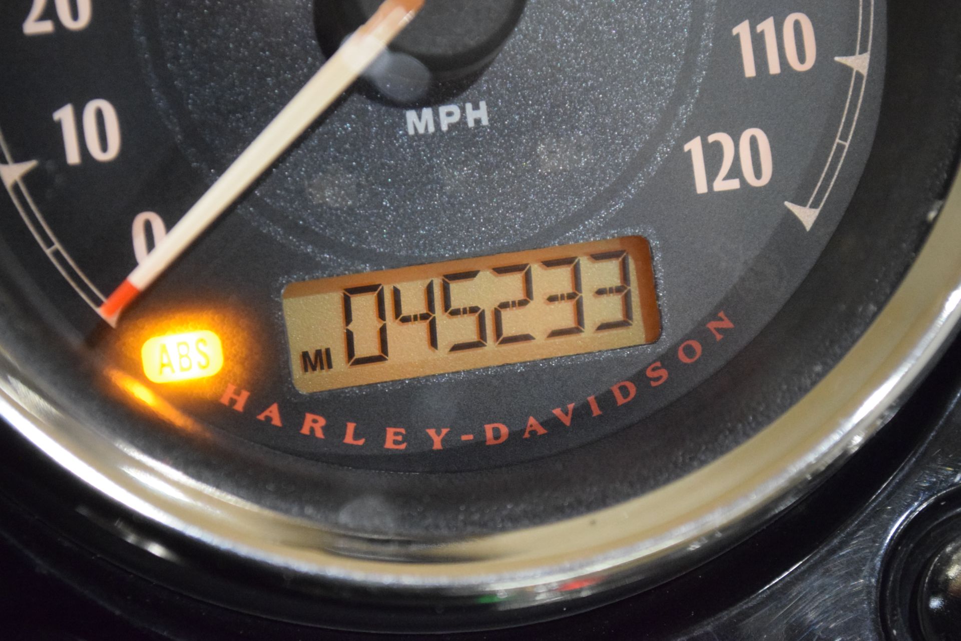 2016 Harley-Davidson Wide Glide® in Wauconda, Illinois - Photo 30