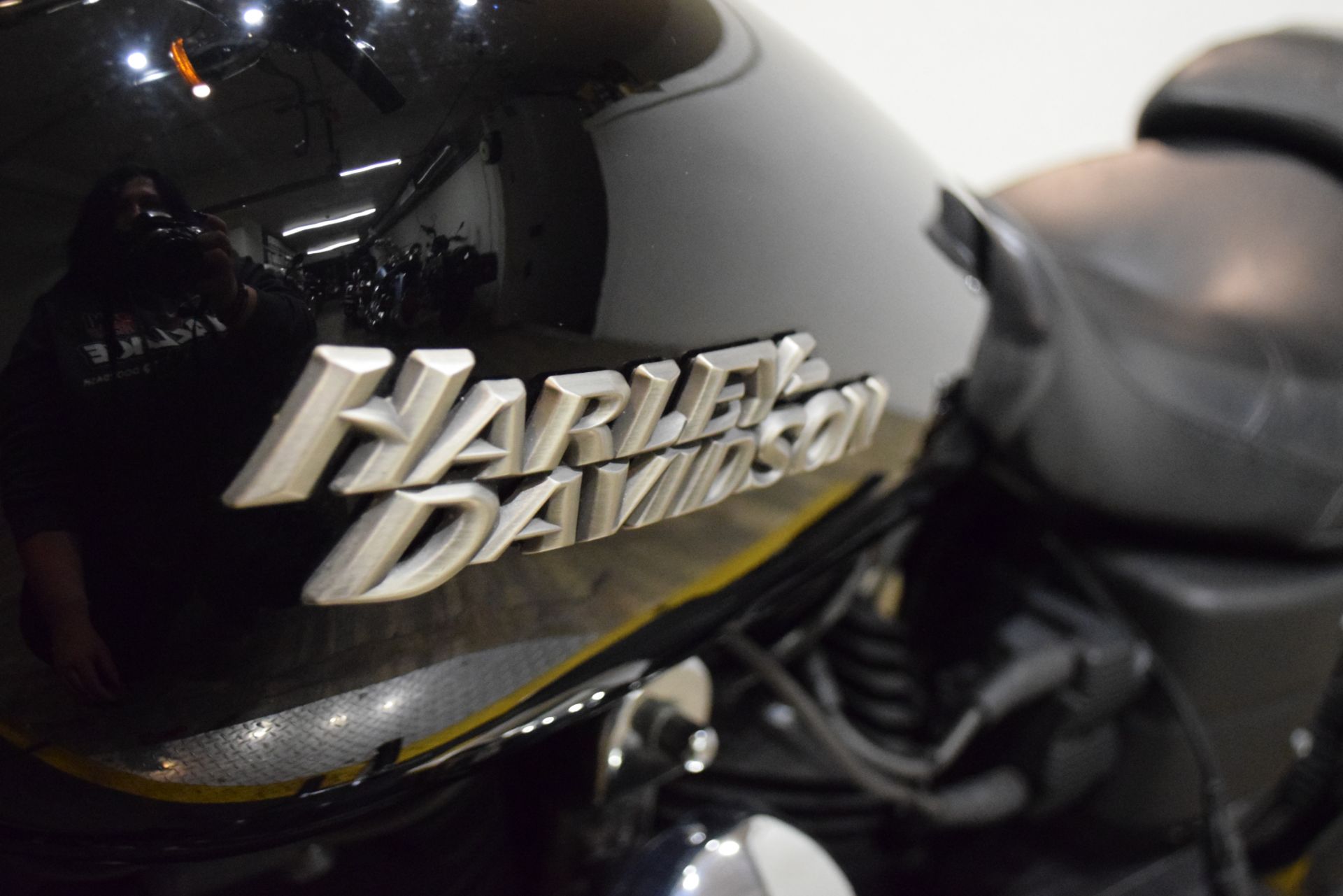 2010 Harley-Davidson Dyna® Street Bob® in Wauconda, Illinois - Photo 20