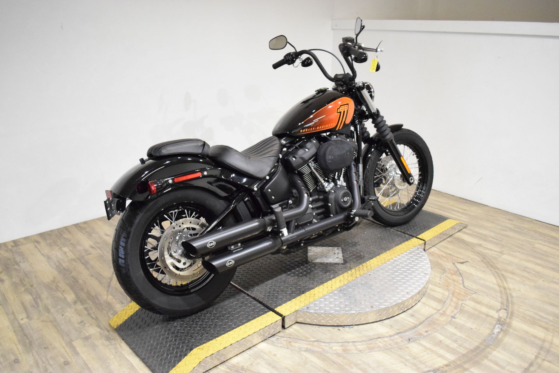 2021 Harley-Davidson Street Bob® 114 in Wauconda, Illinois - Photo 9