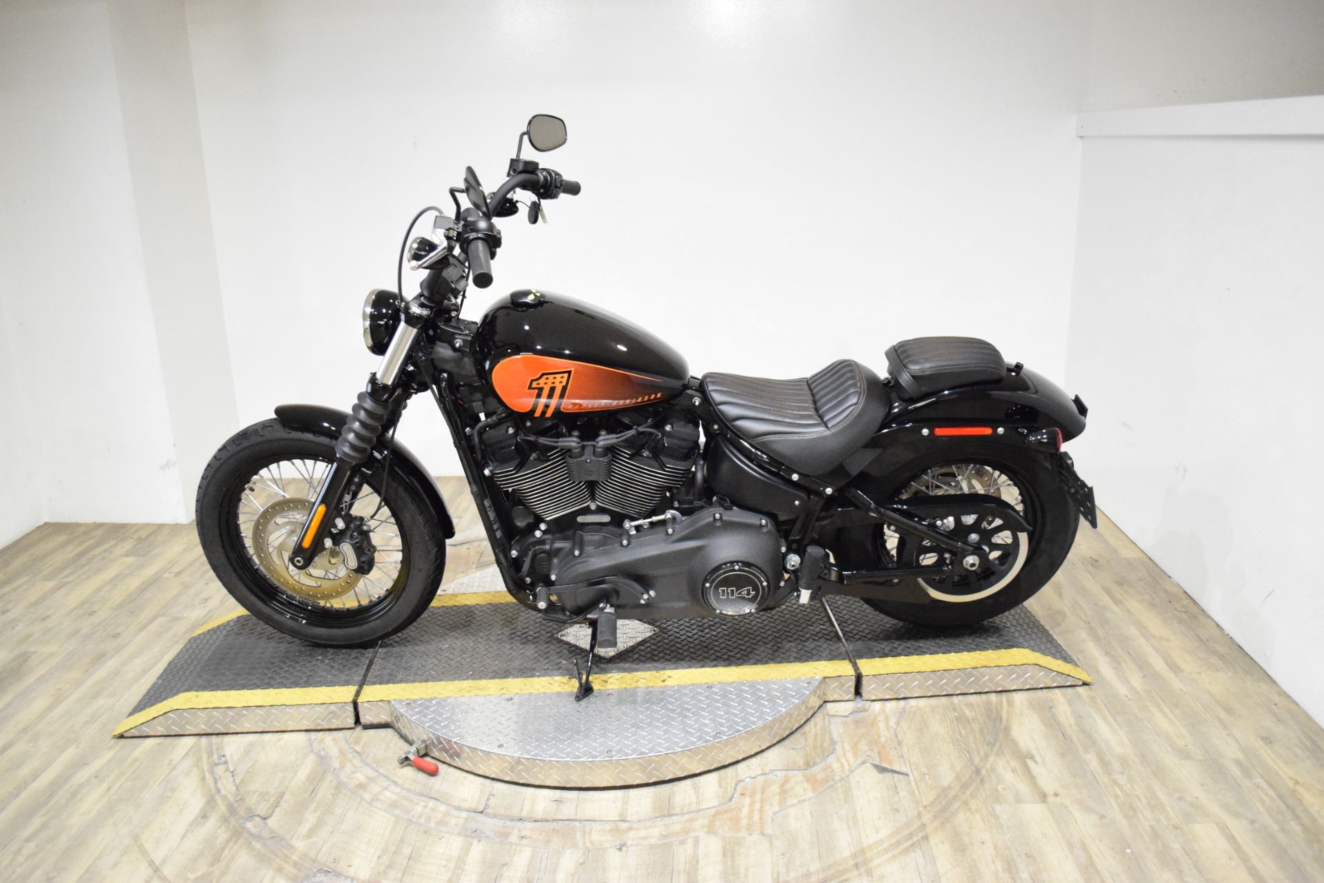 2021 Harley-Davidson Street Bob® 114 in Wauconda, Illinois - Photo 15