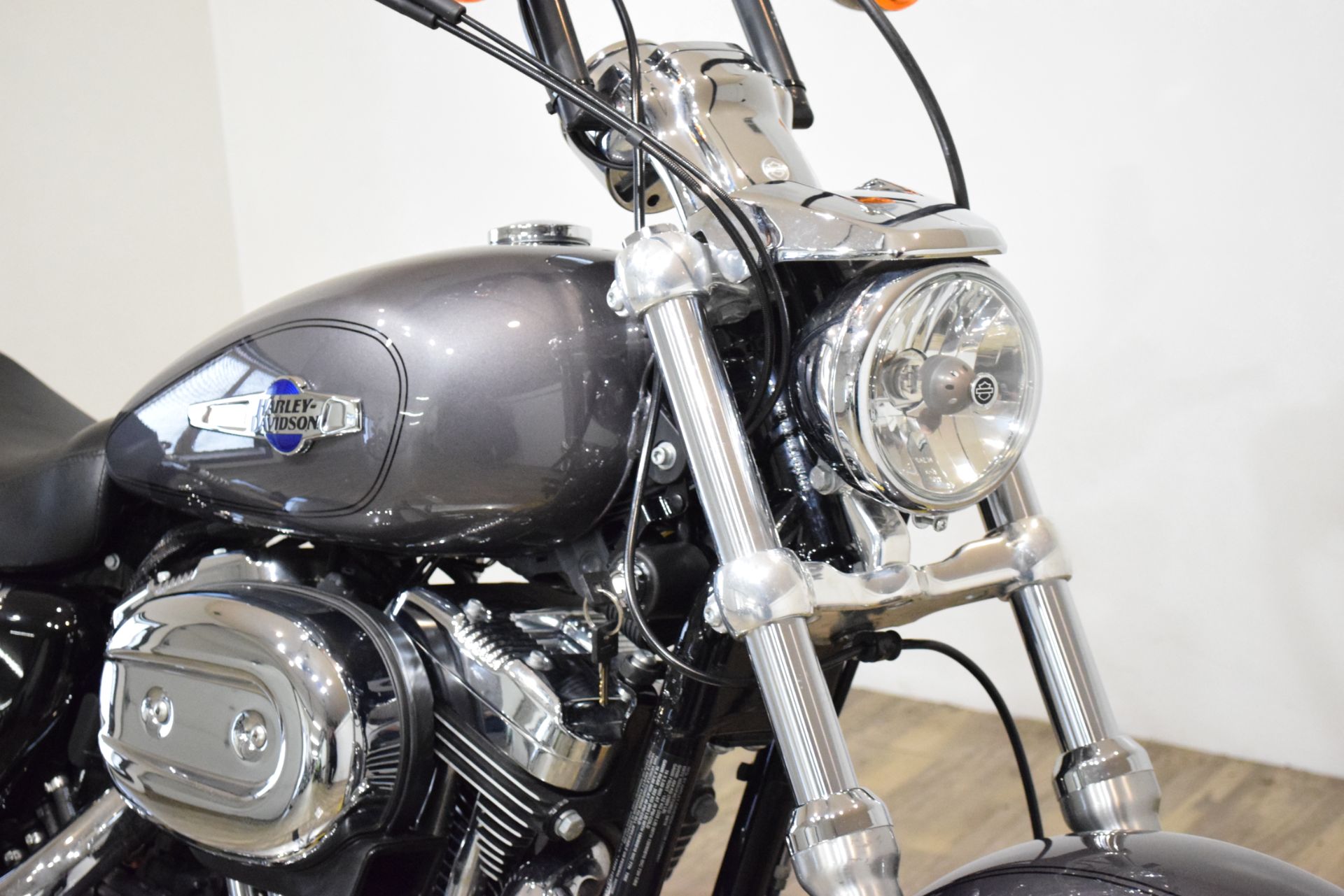 2016 Harley-Davidson 1200 Custom in Wauconda, Illinois - Photo 3