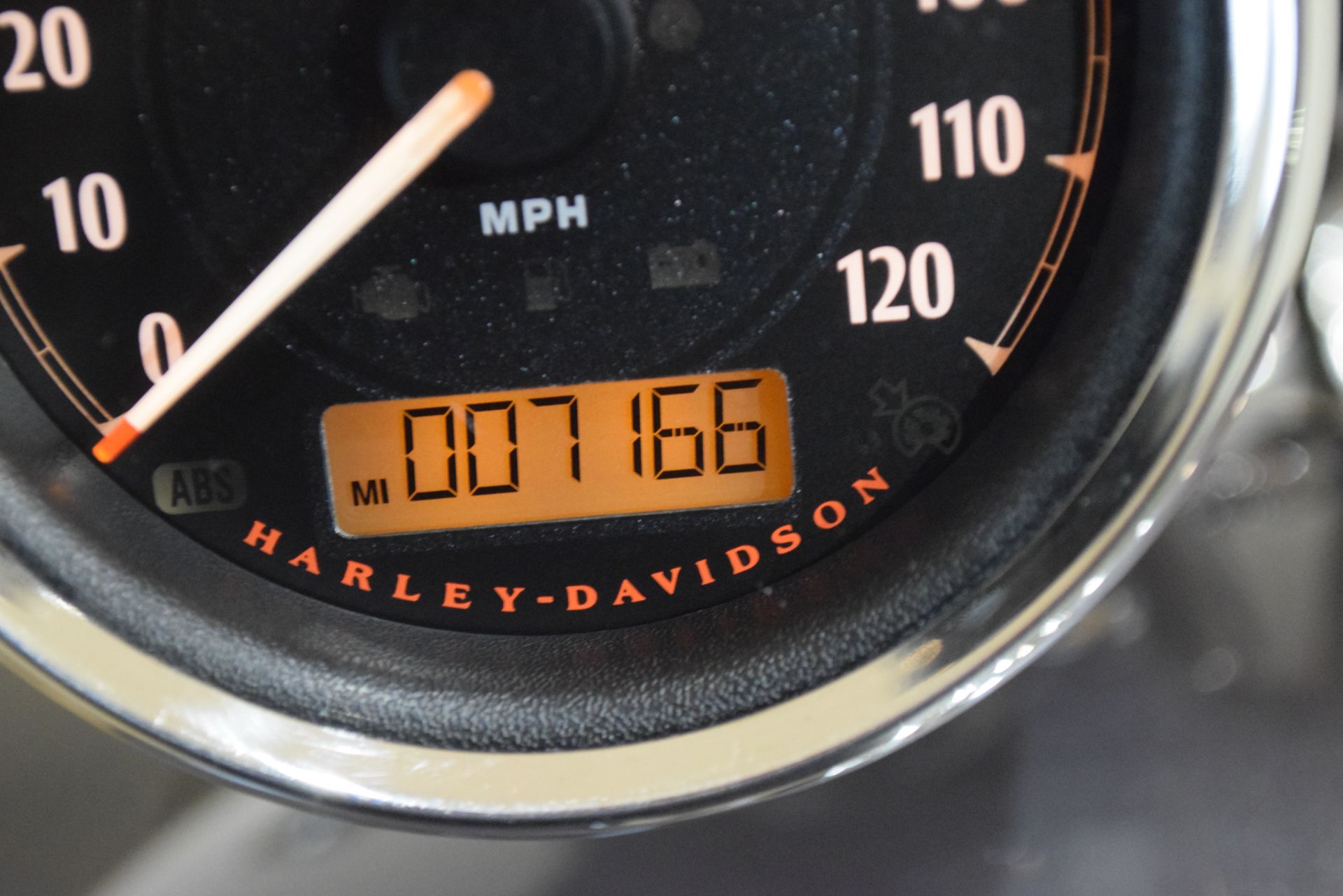 2016 Harley-Davidson 1200 Custom in Wauconda, Illinois - Photo 28