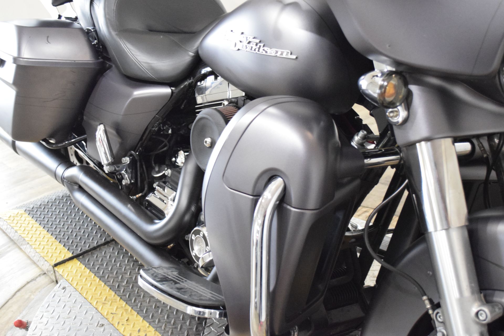 2016 Harley-Davidson Street Glide® Special in Wauconda, Illinois - Photo 4