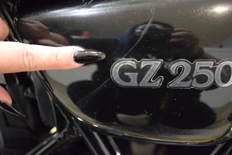 2009 Suzuki GZ250 in Wauconda, Illinois - Photo 39