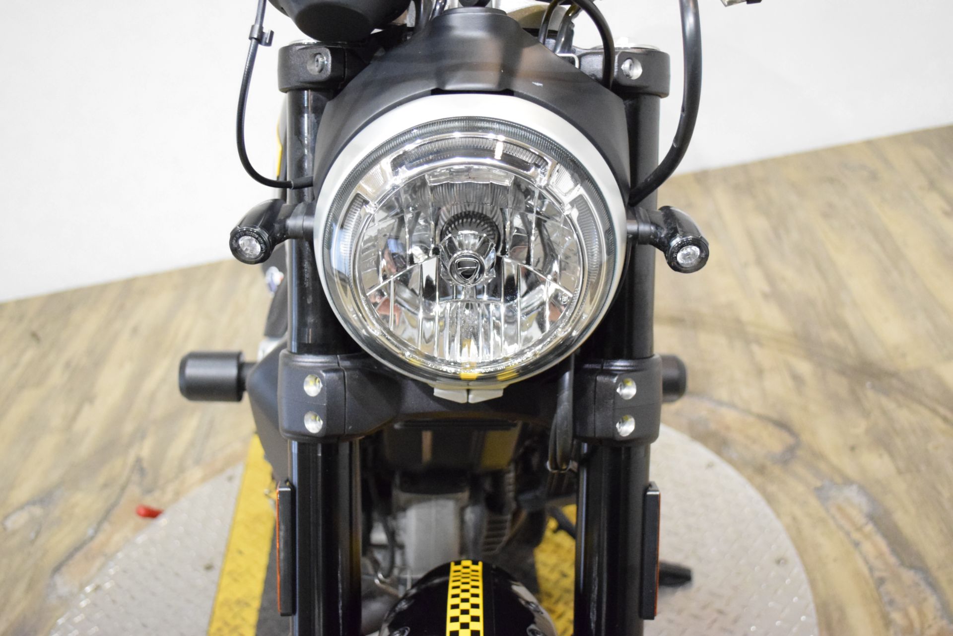 2018 Ducati Scrambler Full Throttle in Wauconda, Illinois - Photo 12