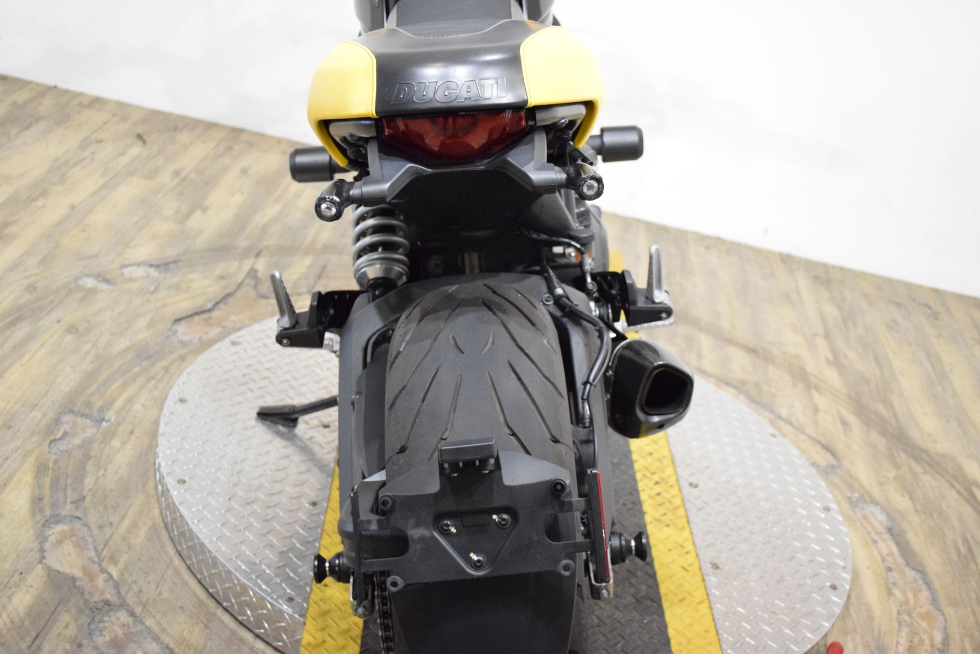 2018 Ducati Scrambler Full Throttle in Wauconda, Illinois - Photo 25