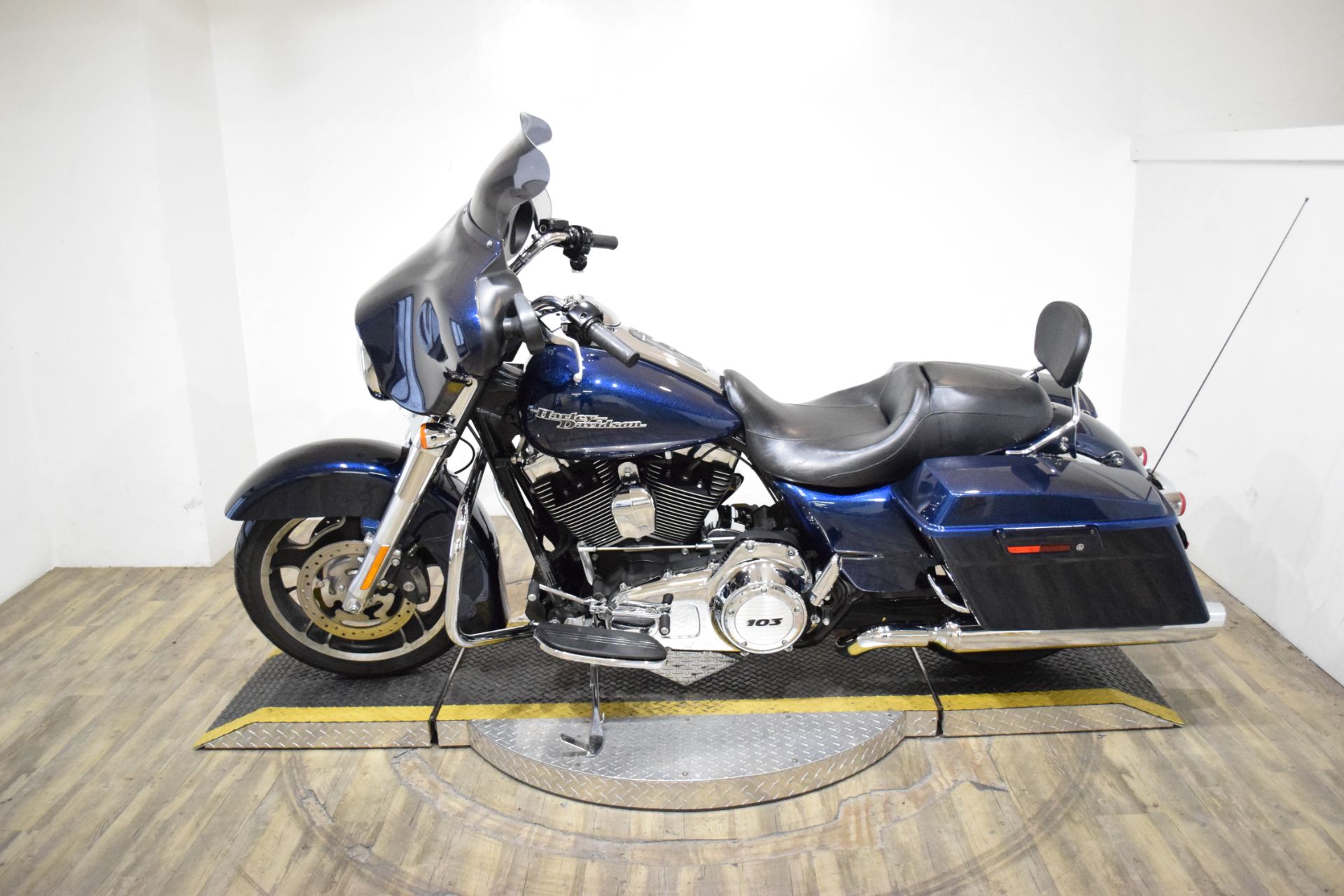 2012 Harley-Davidson Street Glide® in Wauconda, Illinois - Photo 15