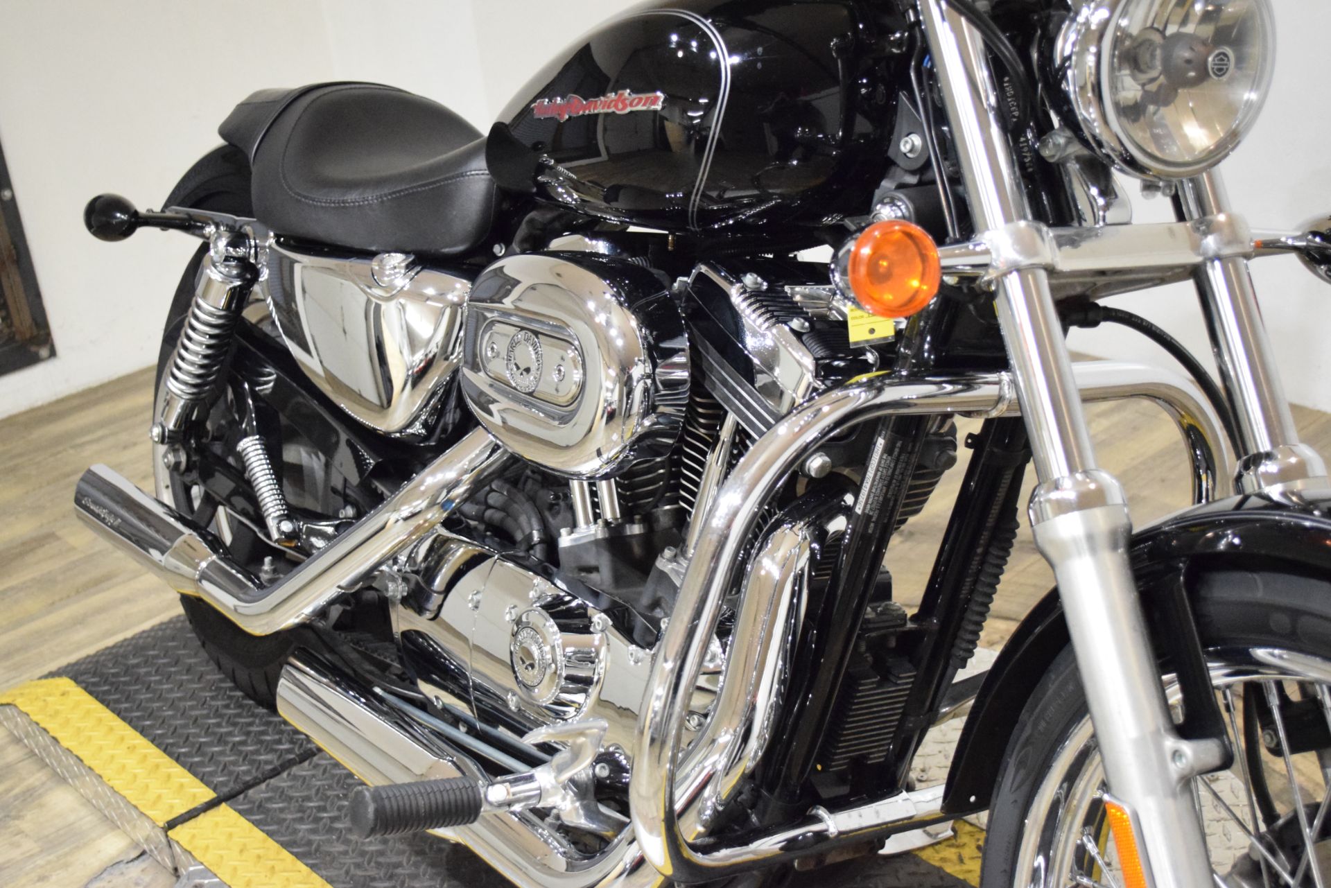 2006 Harley-Davidson Sportster® 1200 Custom in Wauconda, Illinois - Photo 4
