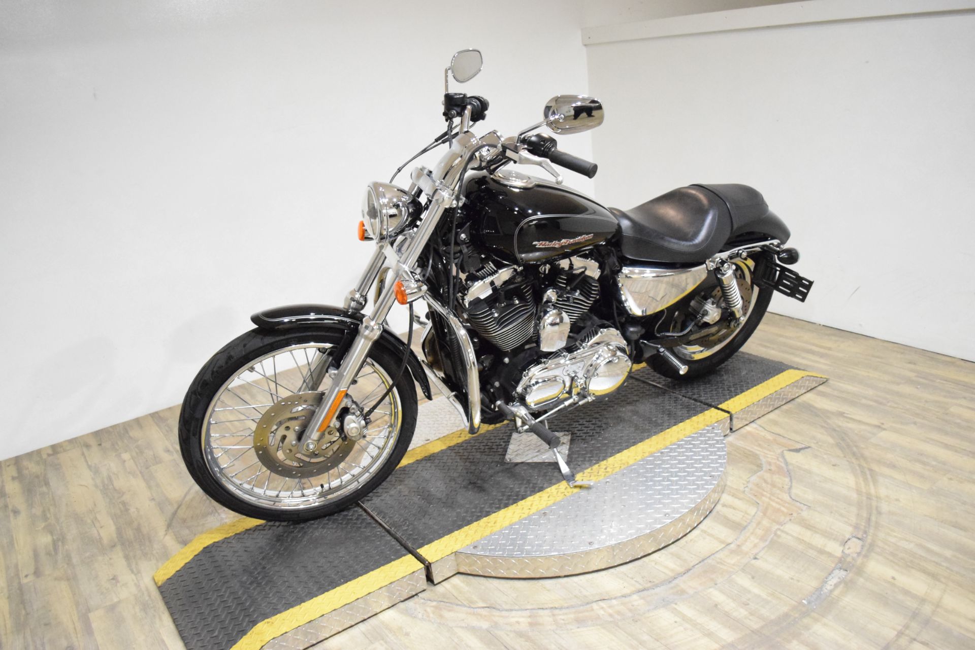 2006 Harley-Davidson Sportster® 1200 Custom in Wauconda, Illinois - Photo 22