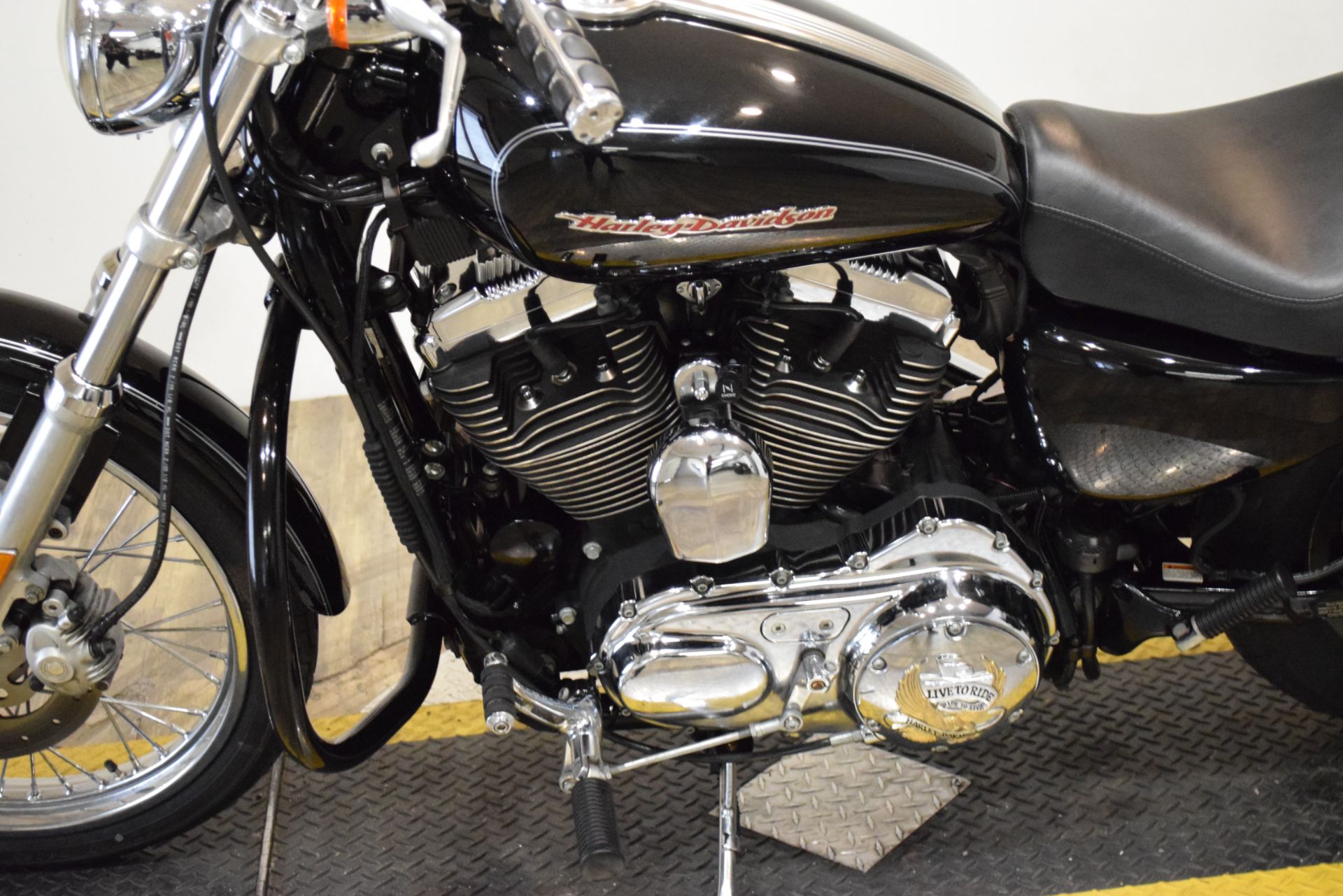 2006 Harley-Davidson Sportster® 1200 Custom in Wauconda, Illinois - Photo 18