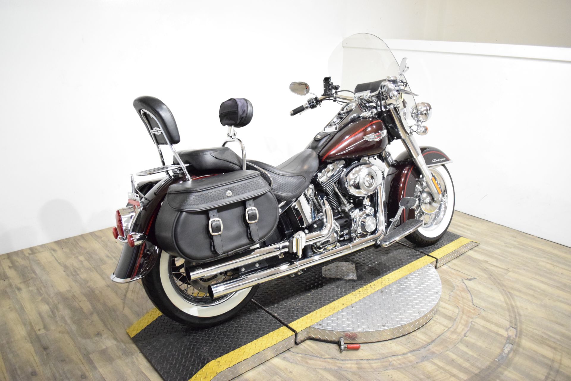 2011 Harley-Davidson Softail® Deluxe in Wauconda, Illinois - Photo 9