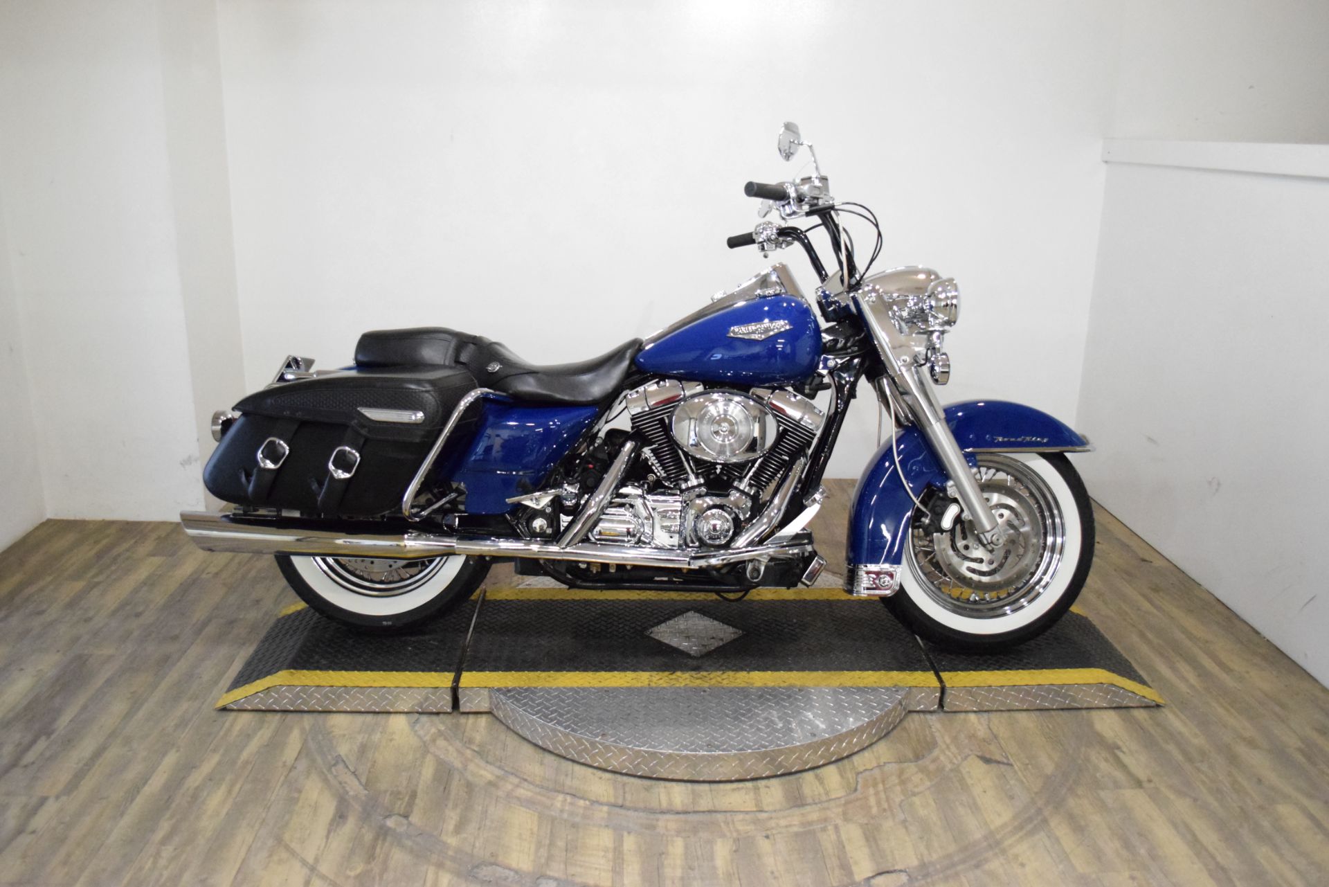 2006 Harley-Davidson Road King® Classic in Wauconda, Illinois - Photo 1
