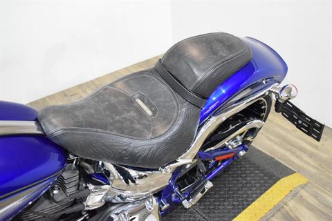 2014 Harley-Davidson CVO™ Breakout® in Wauconda, Illinois - Photo 17