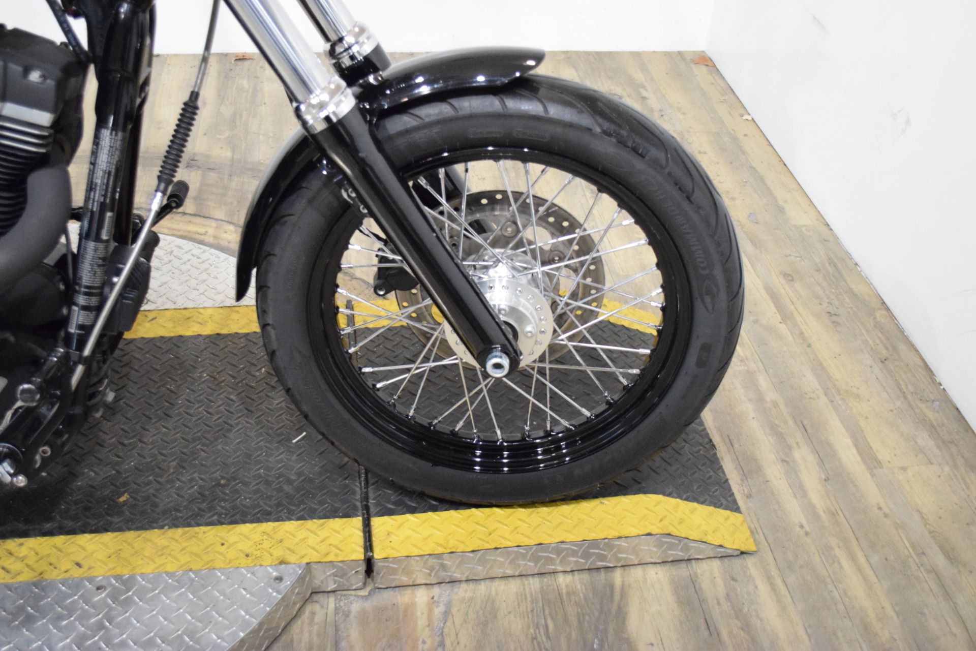 2014 Harley-Davidson Dyna® Street Bob® in Wauconda, Illinois - Photo 2