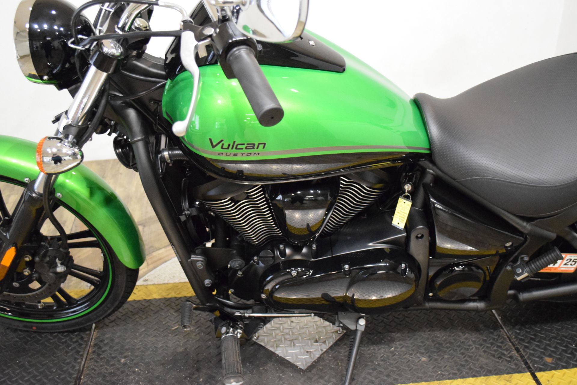 2018 Kawasaki Vulcan 900 Custom in Wauconda, Illinois - Photo 18