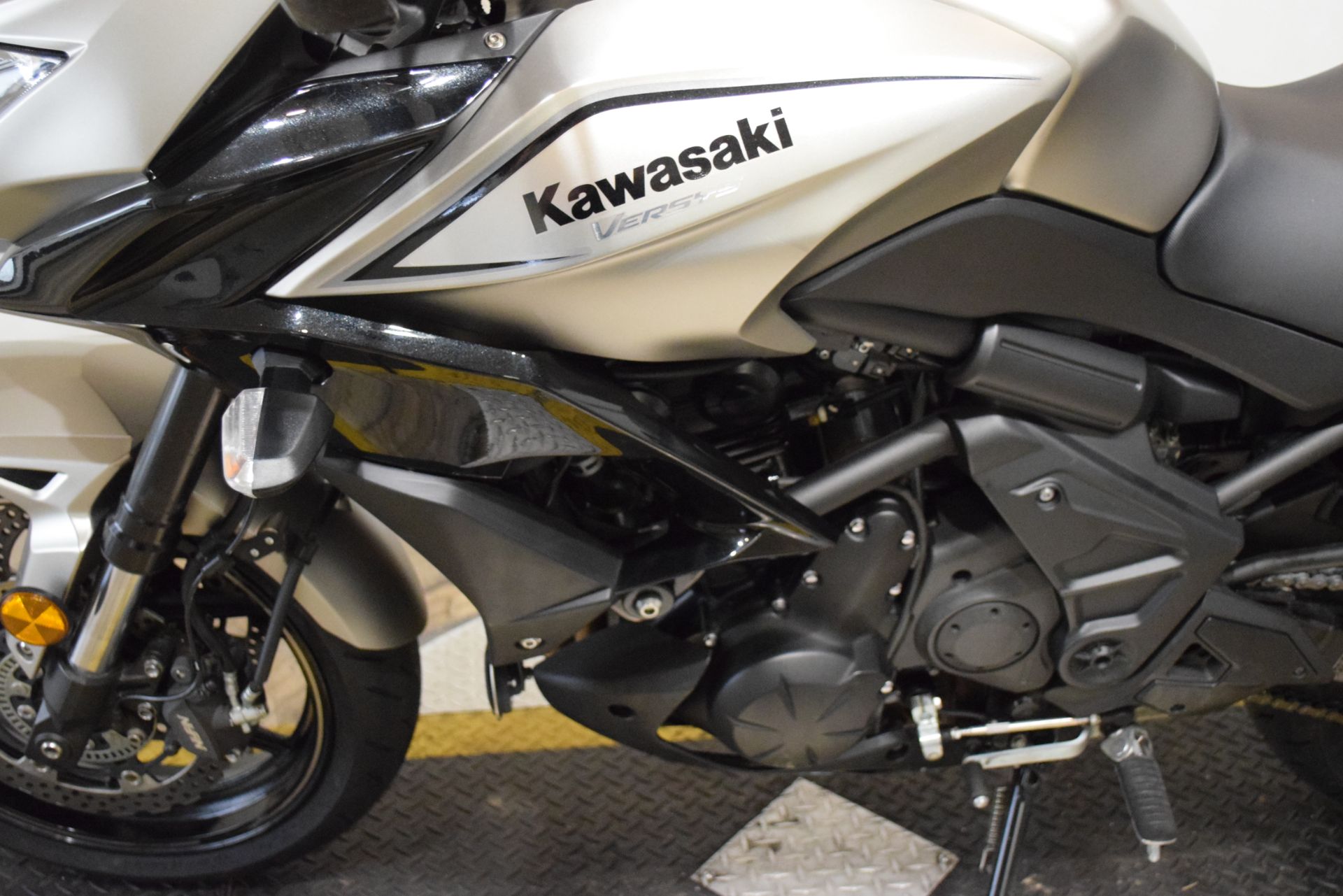 2017 Kawasaki Versys 650 LT in Wauconda, Illinois - Photo 18